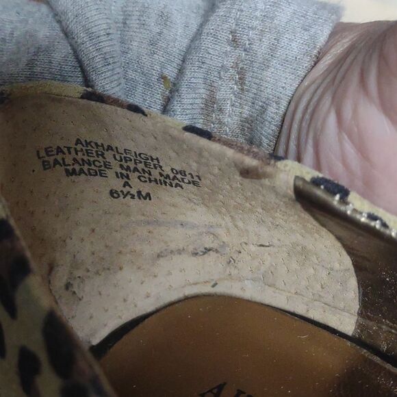 Anne Kline Leopard Pumps size 6.5.  Bx - Picture 7 of 7